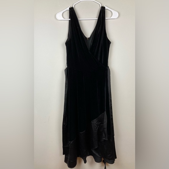 NWT Long DKNY formal dress - Picture 4 of 11